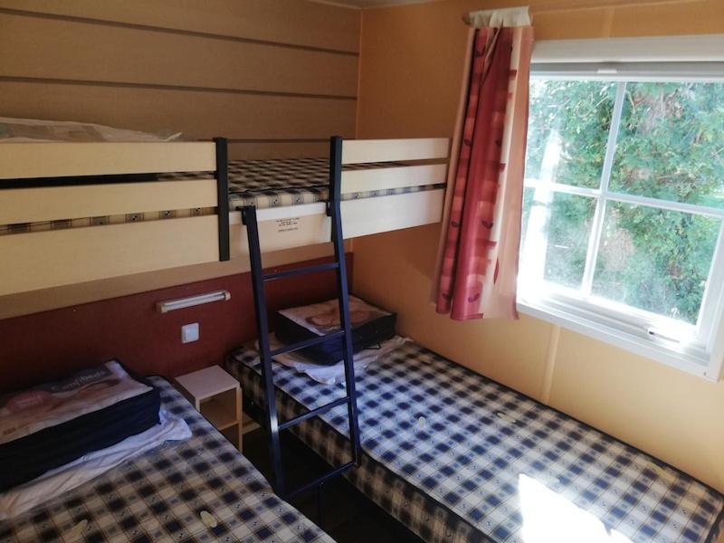Hebergements Camping "Les Pieds Dans L'Eau" Crozon Extérieur photo