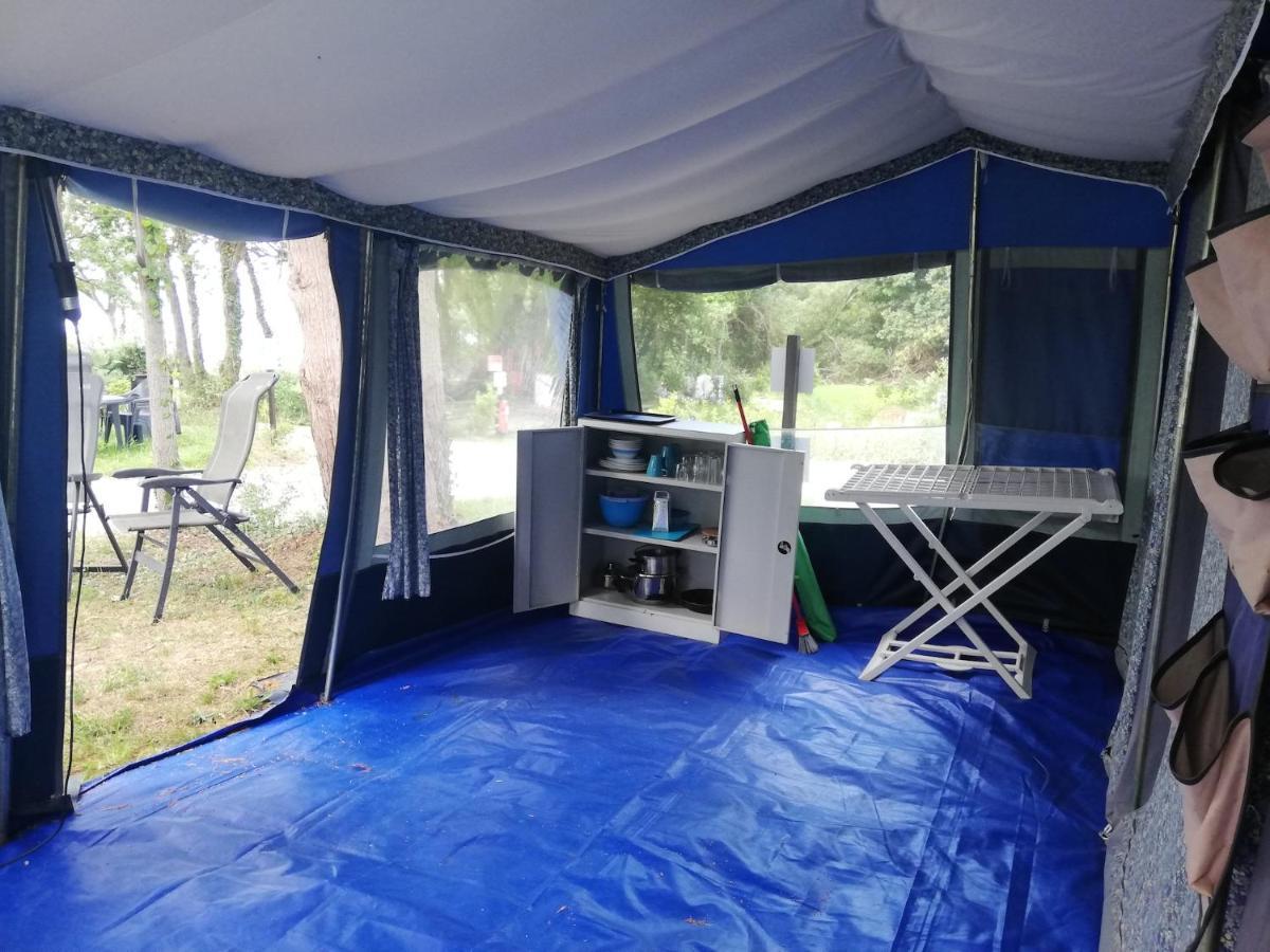 Hebergements Camping "Les Pieds Dans L'Eau" Crozon Extérieur photo