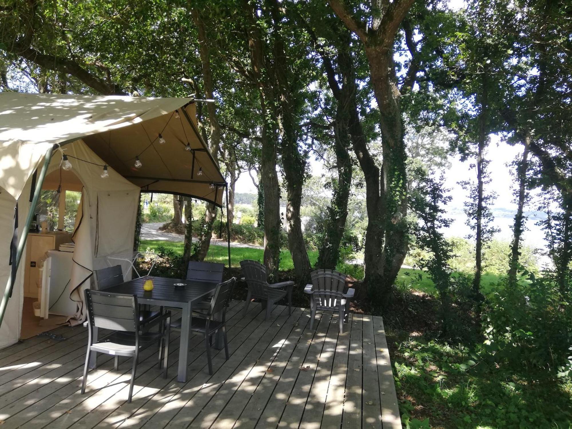 Hebergements Camping "Les Pieds Dans L'Eau" Crozon Extérieur photo